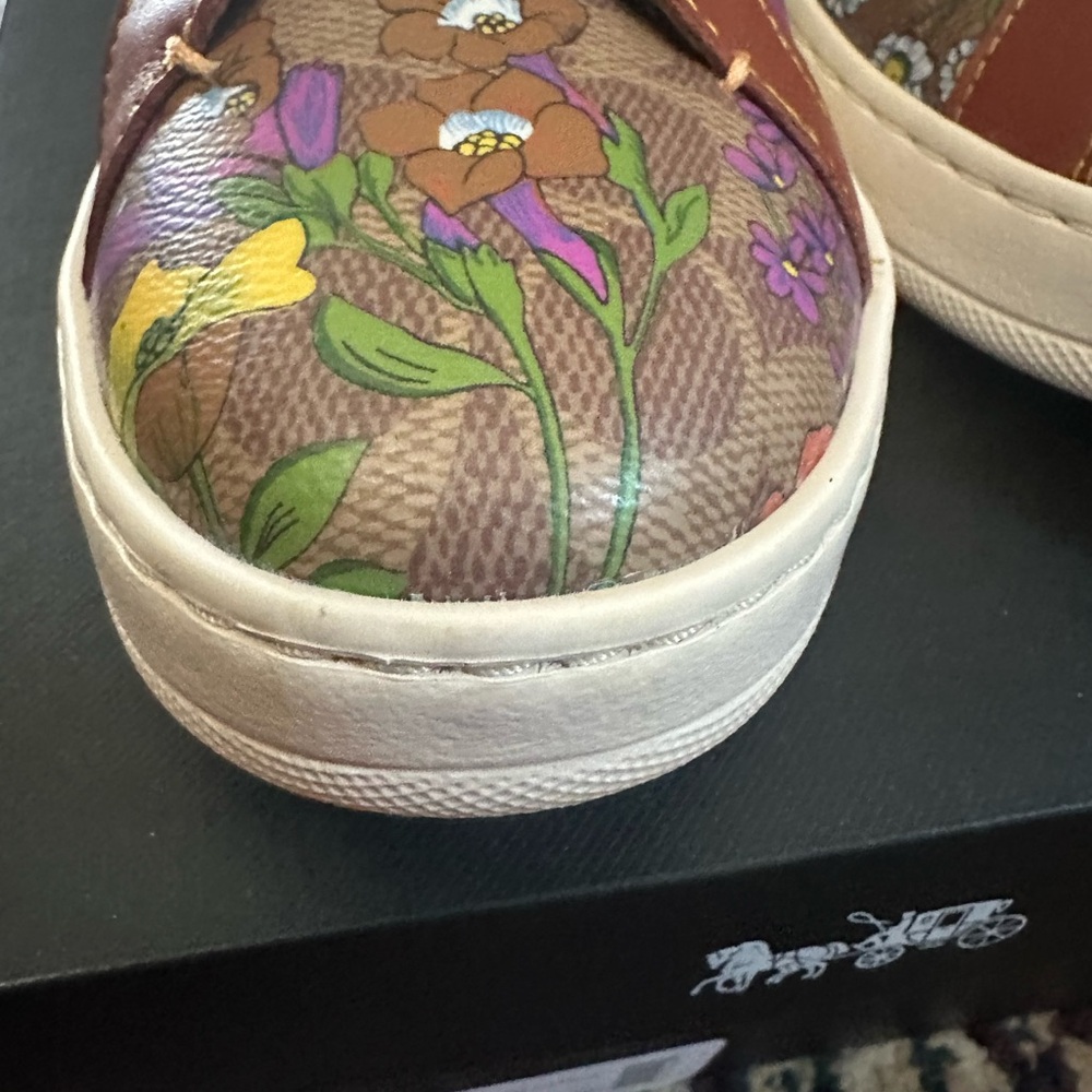 Coach women’s 9.5 B lowline Coated Canva Tan/Rust shoes sneakers floral with box - Picture 8 of 15